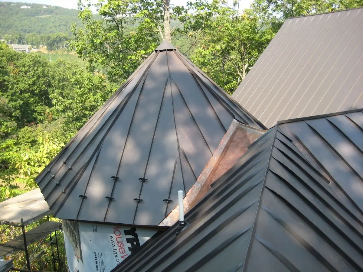 Professional Roof Tarp Installation by Craftsman Roofing in Gilberts